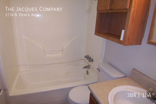 Building Photo - 2736 N Pierce Ave