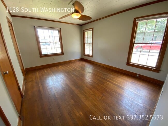 Building Photo - 1128 South Washington-