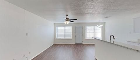 Building Photo - 10721 Edgewest Terrace