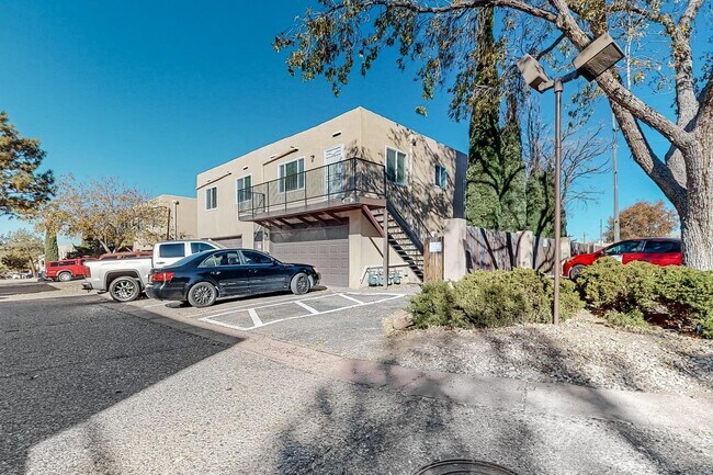 Building Photo - NE Heights - Large 2 Bedroom Apartment with Garage