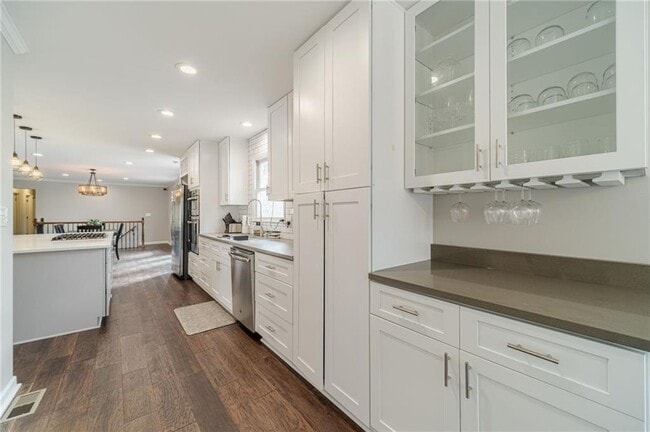 Building Photo - 691 Harbor Cove