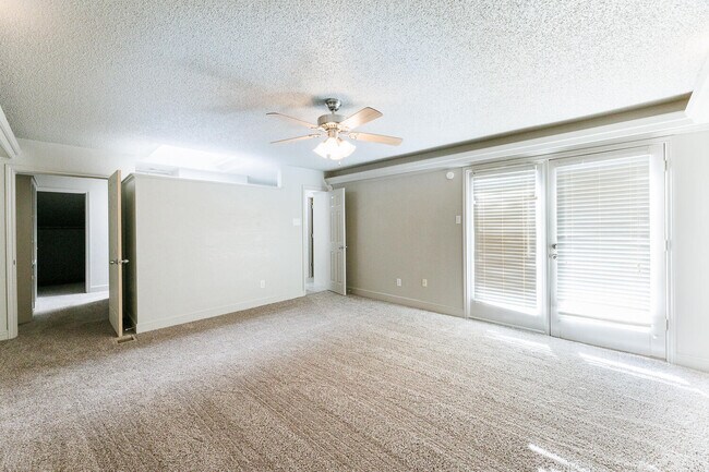 Building Photo - 9603 Orlando Ave