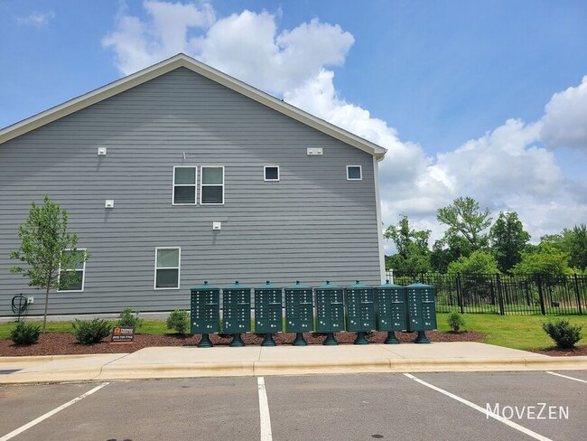 Building Photo - 227 Sweetbay Tree Dr