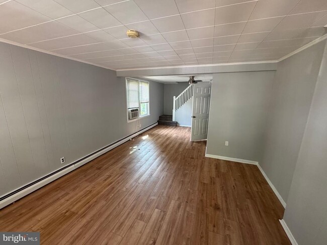 Building Photo - 365 Dehaven St