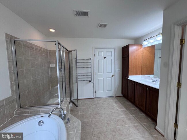 Building Photo - 8561 Barrow Furnace Ln