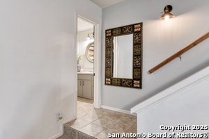 Building Photo - 8715 Starcrest Dr