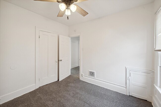 Building Photo - 2333/2335 Grand - T - Ody Holdings