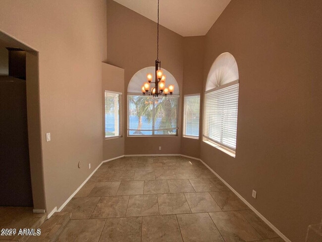 Building Photo - 1406 W Lake Mirage Ct