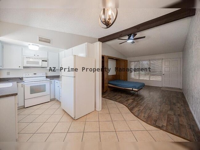 Building Photo - 609 S Power Rd