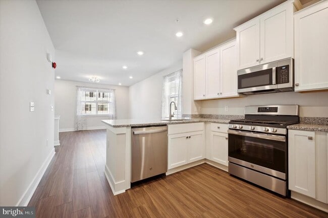 Building Photo - 127A Annapolis St