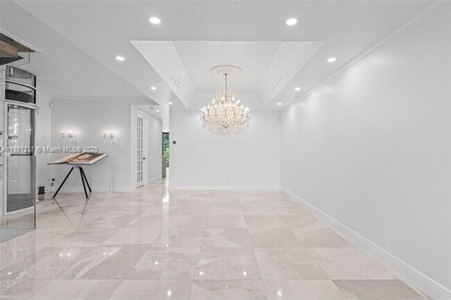 Building Photo - 6124 Paradise Point Dr