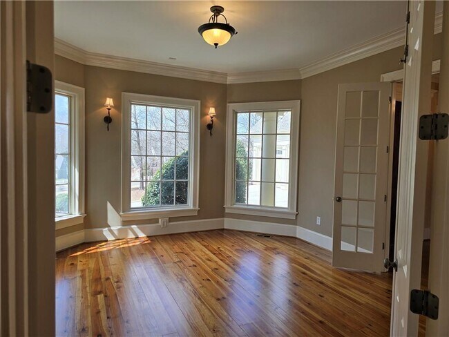 Building Photo - 1462 Georgia Club Dr