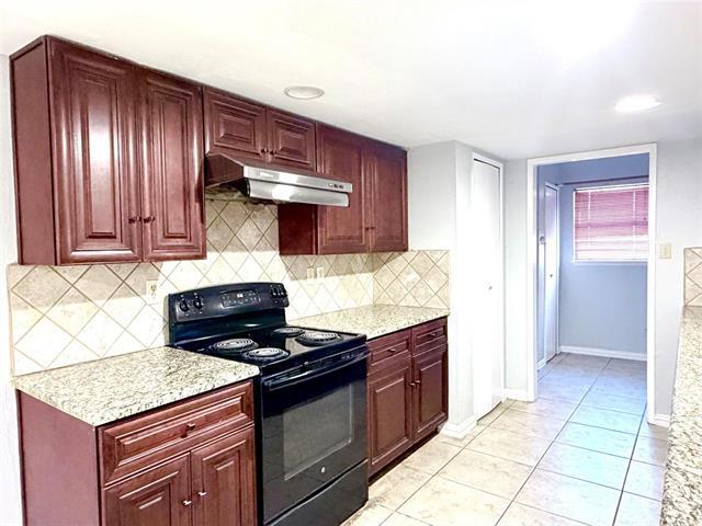 Building Photo - 220 Park Meadow Way