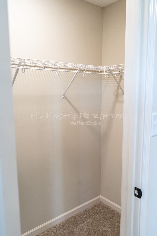 Building Photo - 6612 Johnbo way