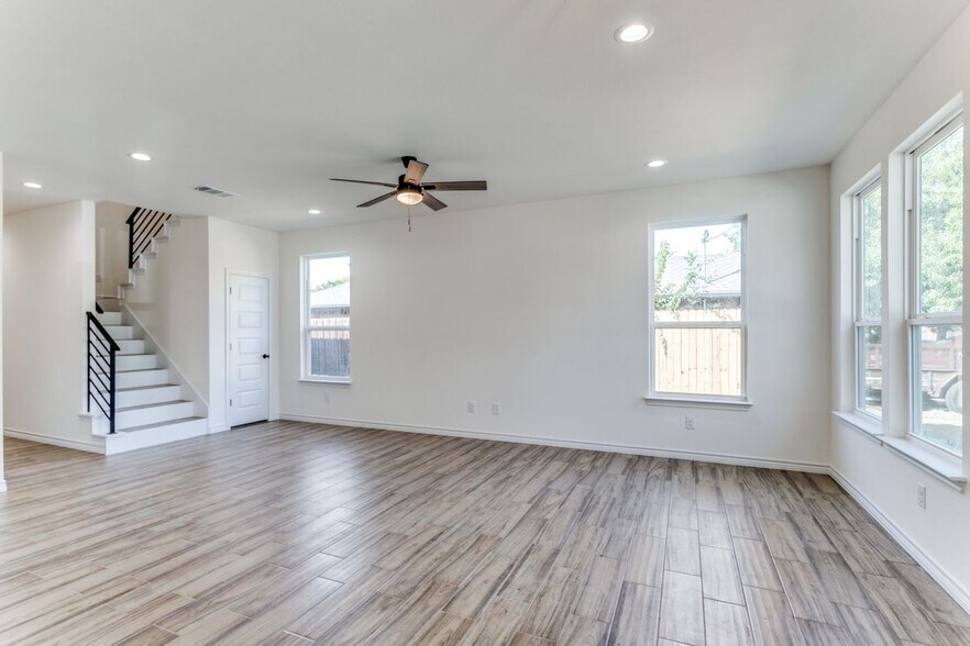 Building Photo - 1610 Life Ave