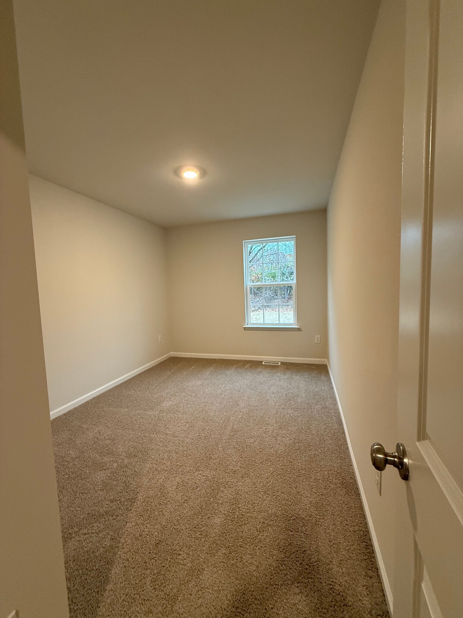 Building Photo - 8 Reagan Rd