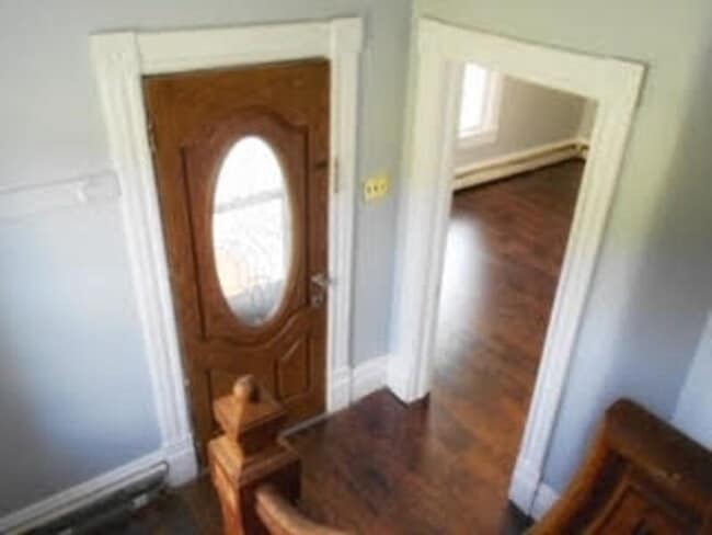 Building Photo - 121 Brady Rd