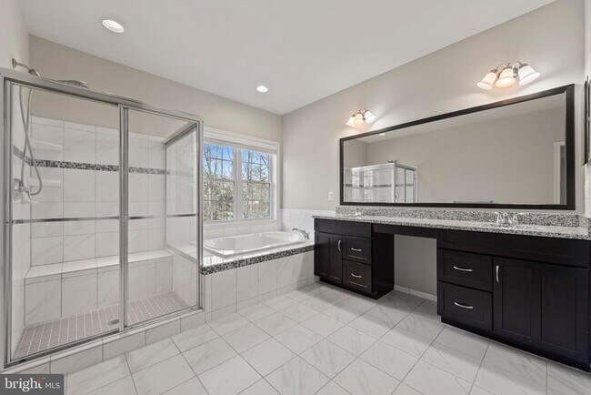 Building Photo - 23303 Mount Middleton Square