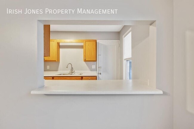 Building Photo - 95 N Transit St