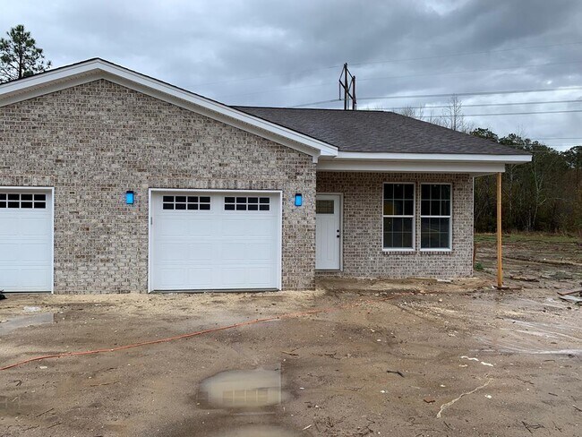 Building Photo - 3131 Thomas Sumter Hwy