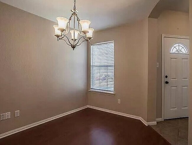 Building Photo - 4 Bed/ 2 Bath in Killeen TX