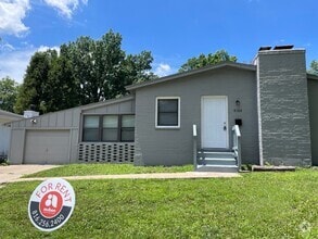 Building Photo - Adorable 3 Bed/ 1.5 Bath Home! Available Now!