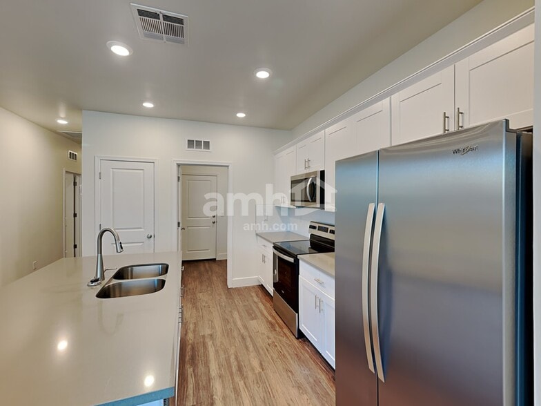 Building Photo - 21468 S 231st Way