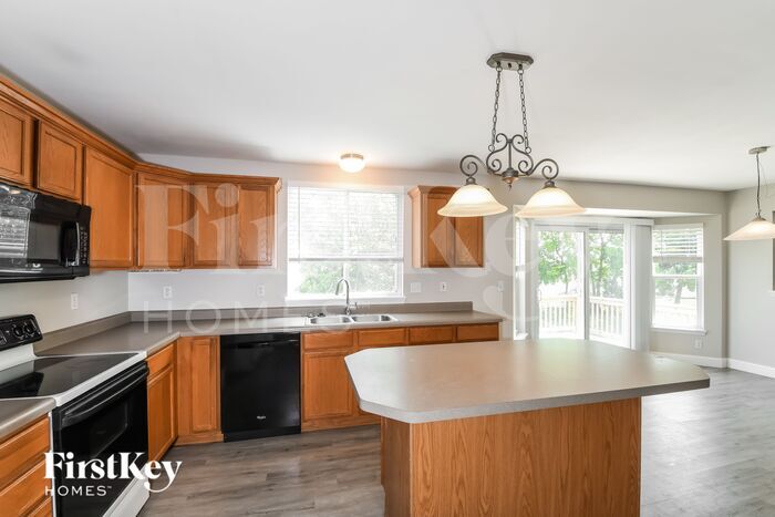 Building Photo - 106 Stewart Springs Dr