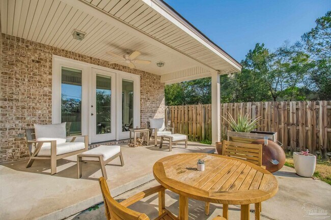 Building Photo - 874 Lowery Dr