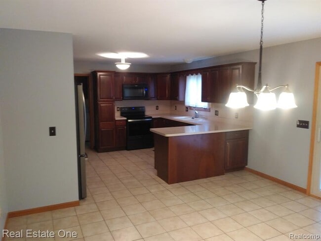 Building Photo - 1924 Amboy St