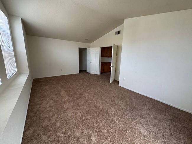 Building Photo - 10044 Rock Hill