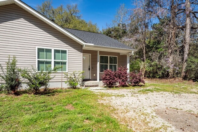 Building Photo - 2 Bedroom, 2 Bathroom Duplex - Moncks Corner