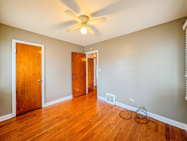 Building Photo - 631 Balmoral Ave