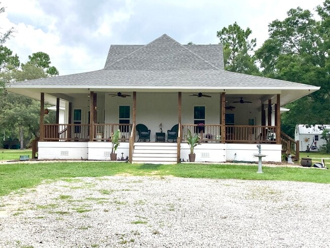 Building Photo - Tranquil Porch Retreat