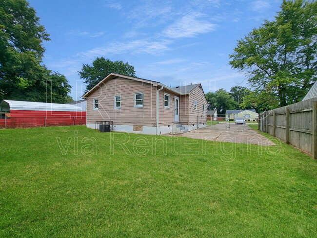Building Photo - 13106 Ashlawn Dr