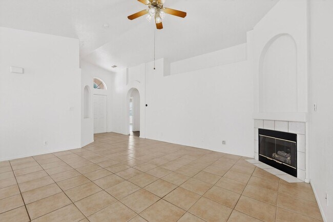 Building Photo - Charming 3-Bedroom Home in Northern Meadows – Spacious & Move-In Ready