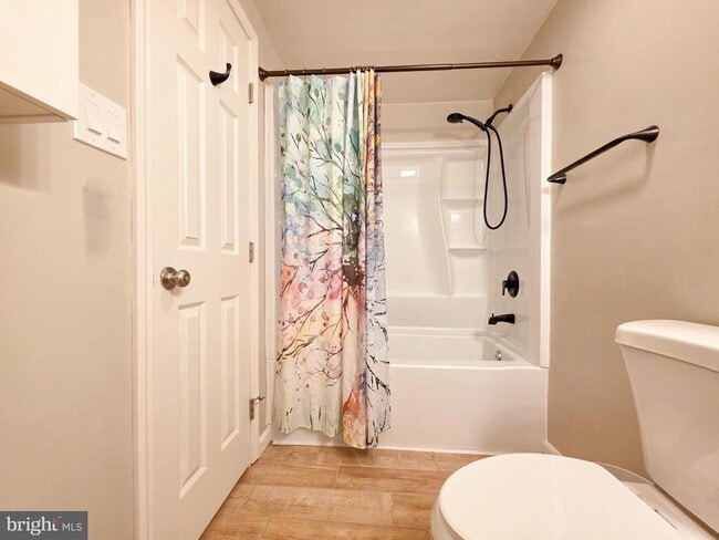 Building Photo - 6605 Rockleigh Way
