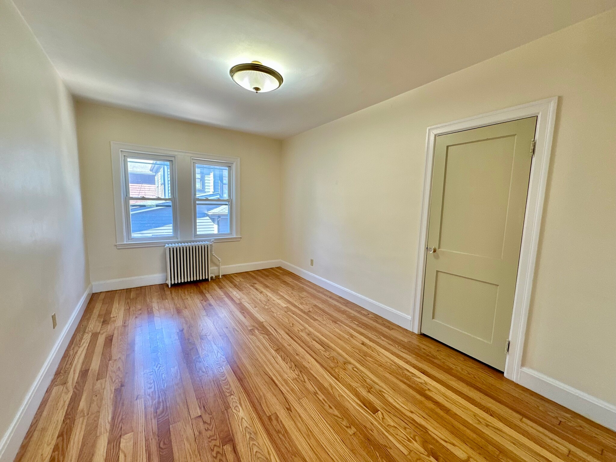 Building Photo - 12 Pinehurst St