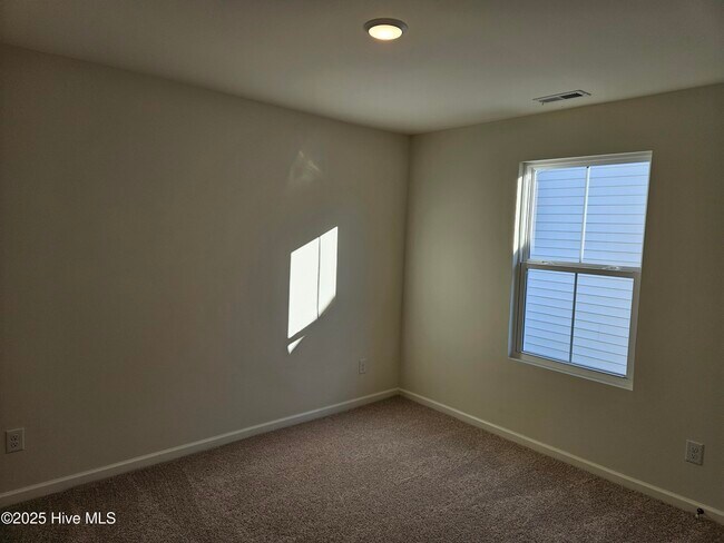 Building Photo - 76 Cobbler Wy