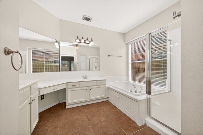 Building Photo - 12831 Dove Point Ln