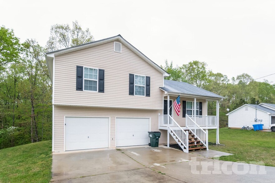 Primary Photo - 302 Prometheous Way