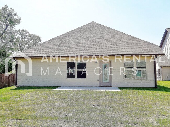 Building Photo - DEPOSIT PENDING!!! - Home in Tuscaloosa..... Available to View w/ 48HR notice!!!