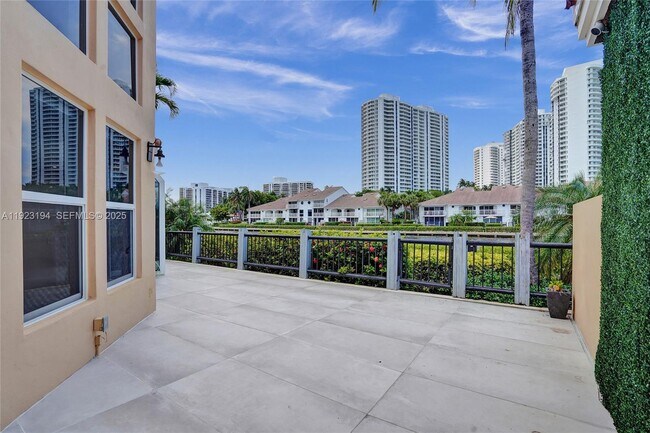 Building Photo - 3757 NE 208th Terrace