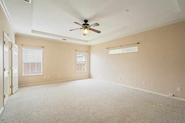 Building Photo - 117 White Feather Trail