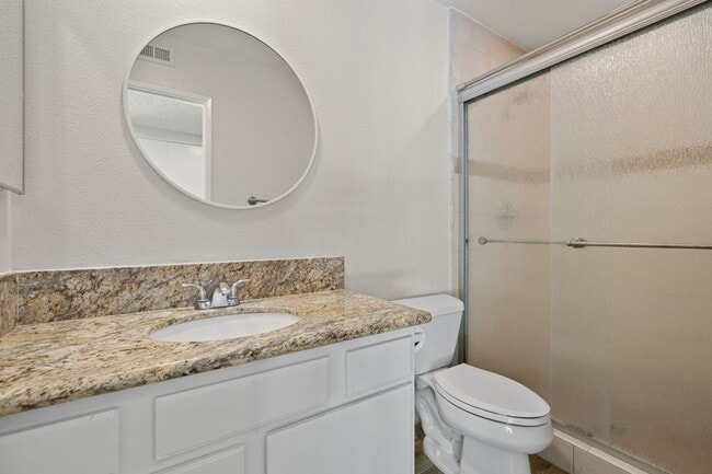 Building Photo - Fantastic 3-Bedroom Home in Prime Brea Loc...