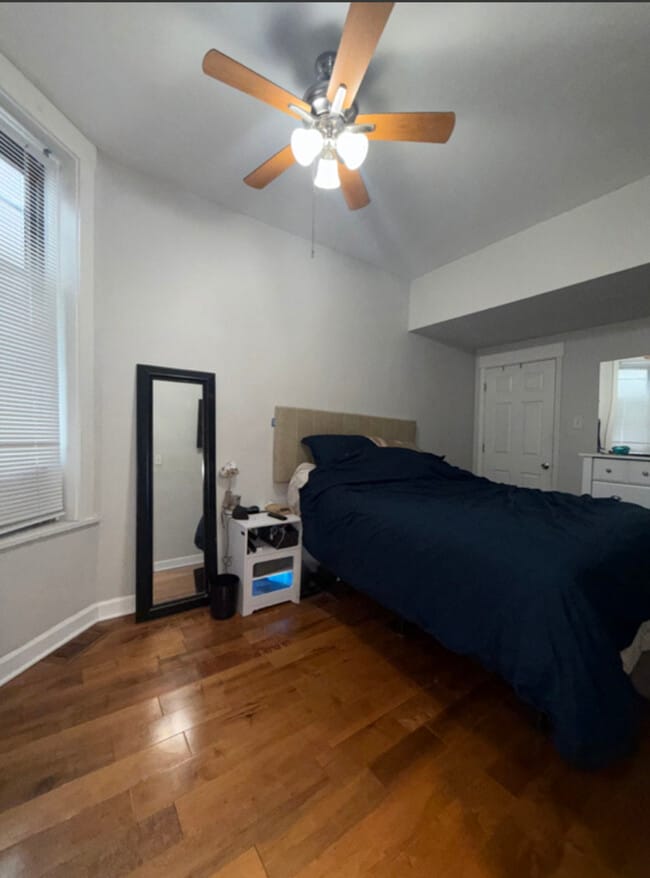 Building Photo - 1649 W Garfield Blvd