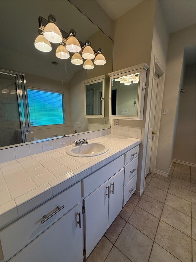 Building Photo - 5615 Shoal Creek Blvd