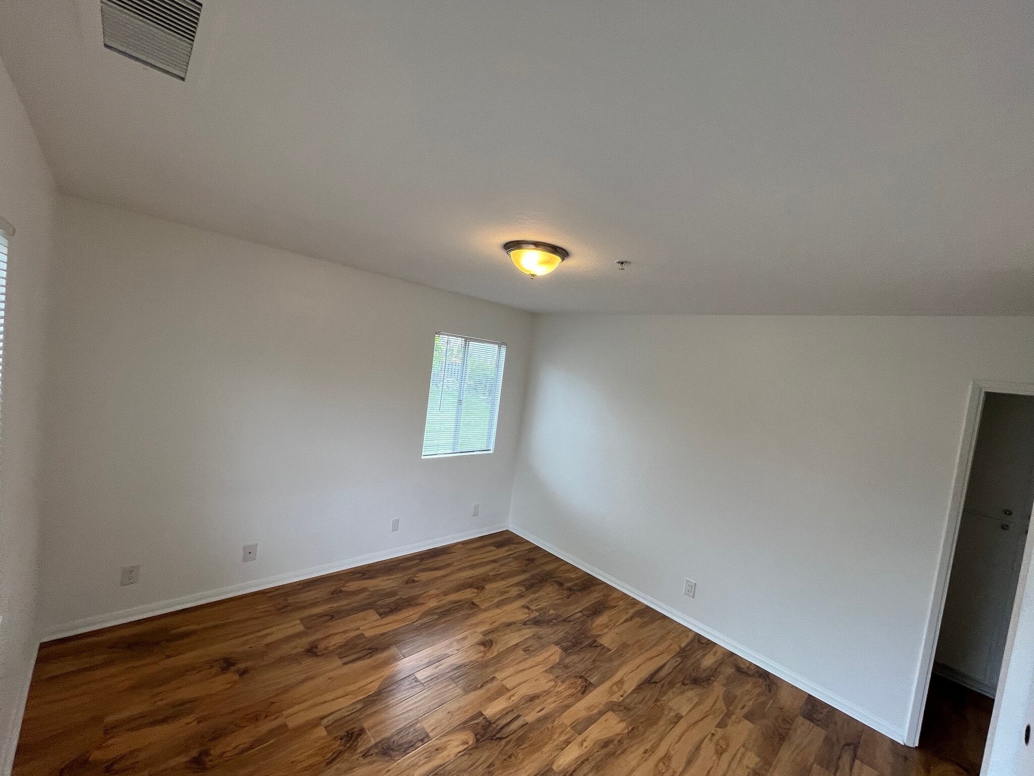 Building Photo - 1414 Sweetbriar Cir
