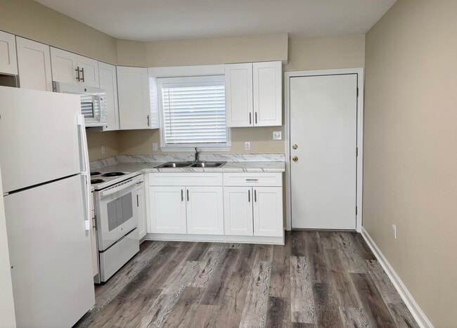 Building Photo - 715 Greenwood St