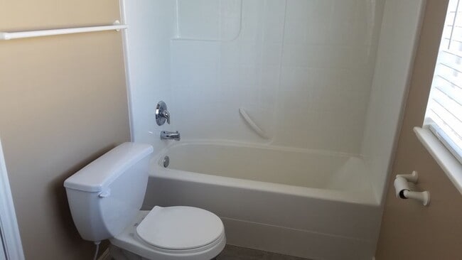 Building Photo - 5555 Geronimo Way